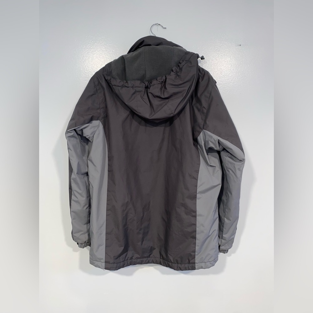 𝅺Free Tech children size 34-36 heavy weather coat with hood grey